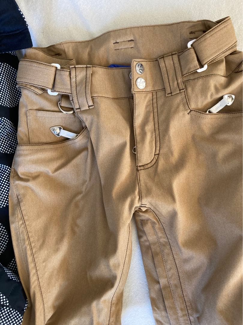 新品　スノボー上下セットSサイズ