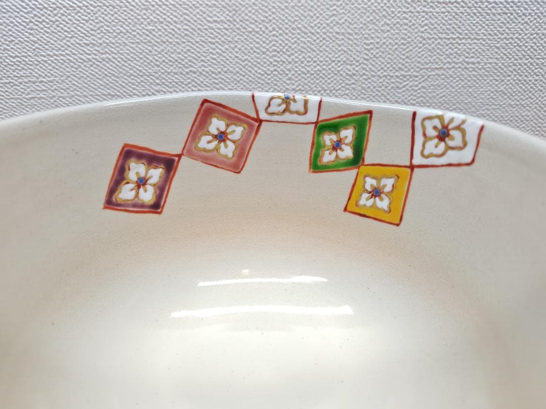 送料込【逢絢亭・新品】茶道具 茶碗 京焼 御本雛に花菱の図 伊坂清香 共箱入り