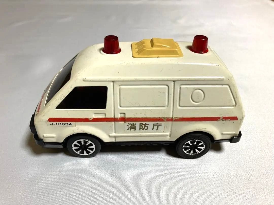 TONKA ブリキ　救急車　日本製　おもちゃ　ビンテージ
