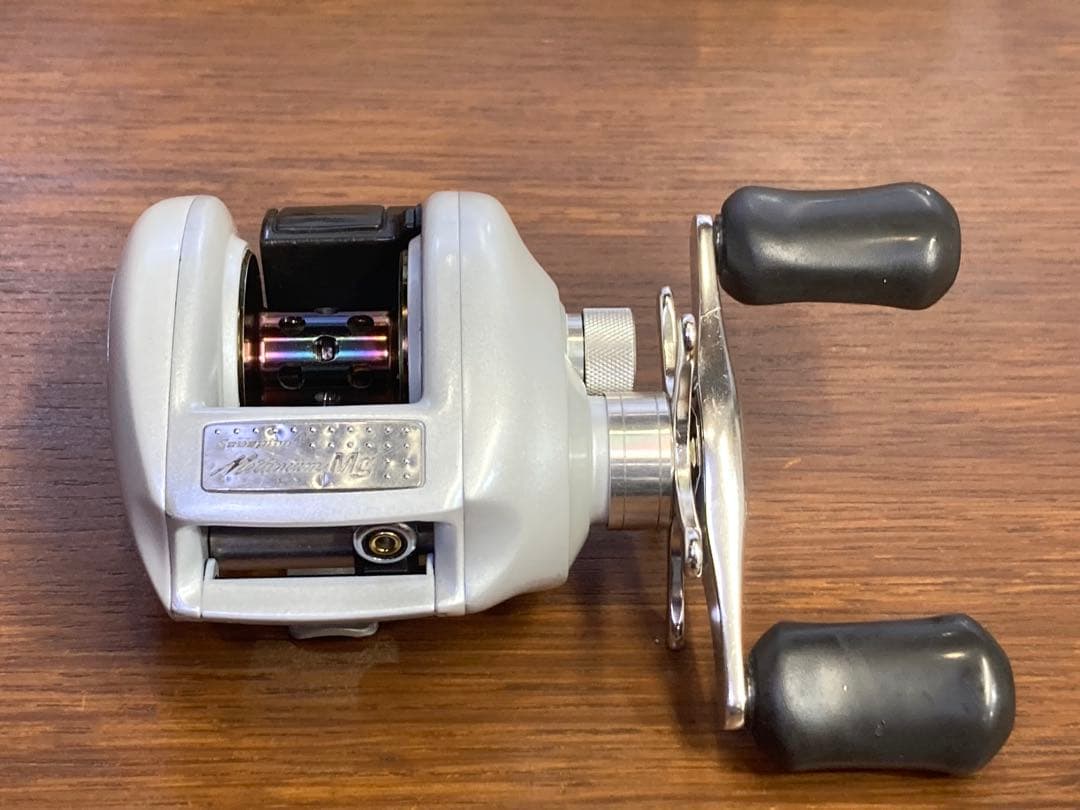リール SHIMANO Scorpion nium Mg
