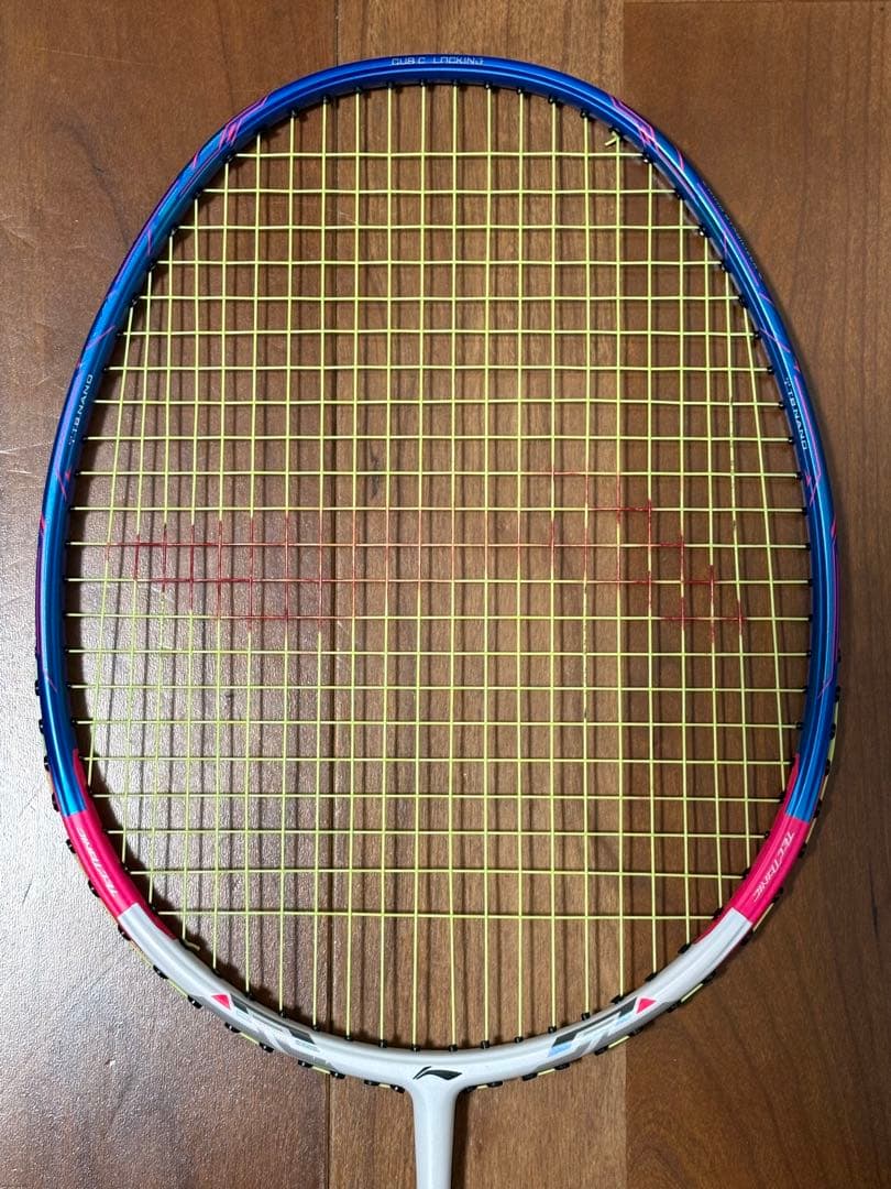 【美品】LI-NING (リーニン)バドミントンラケット テックトニック 7I
