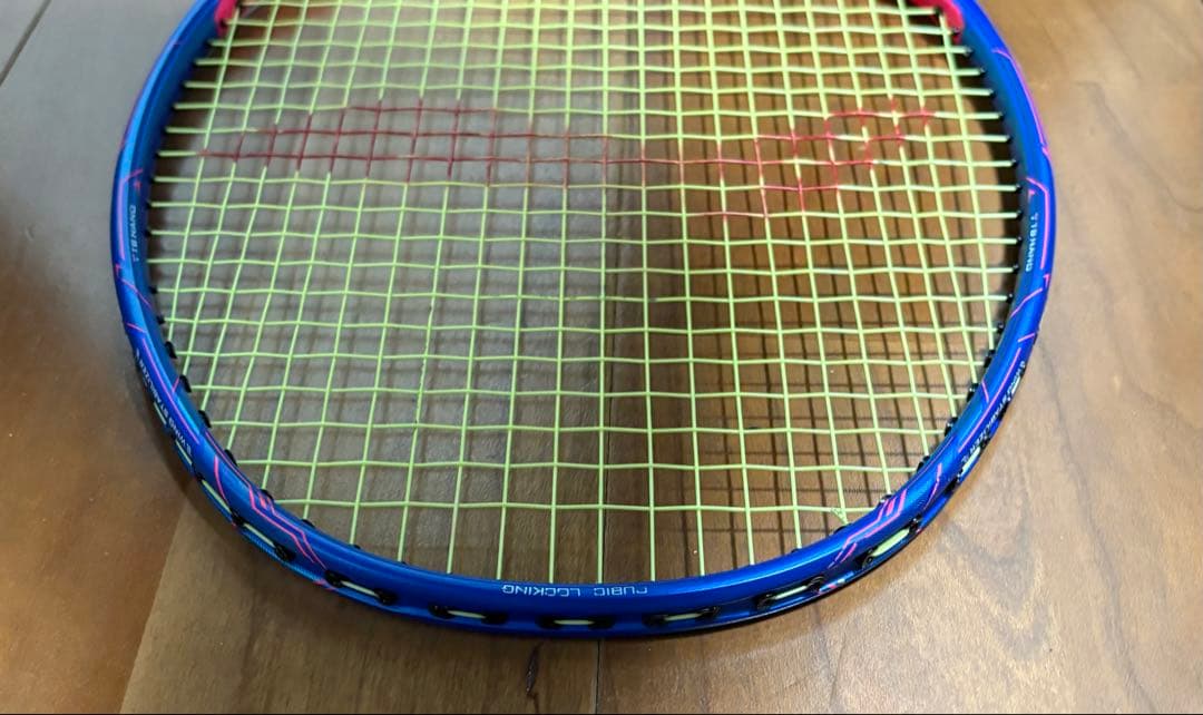 【美品】LI-NING (リーニン)バドミントンラケット テックトニック 7I