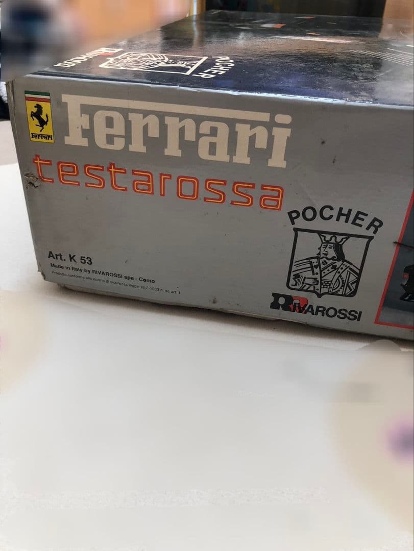 ポケール　Ferrari Testarossa 1/8スケールモデル