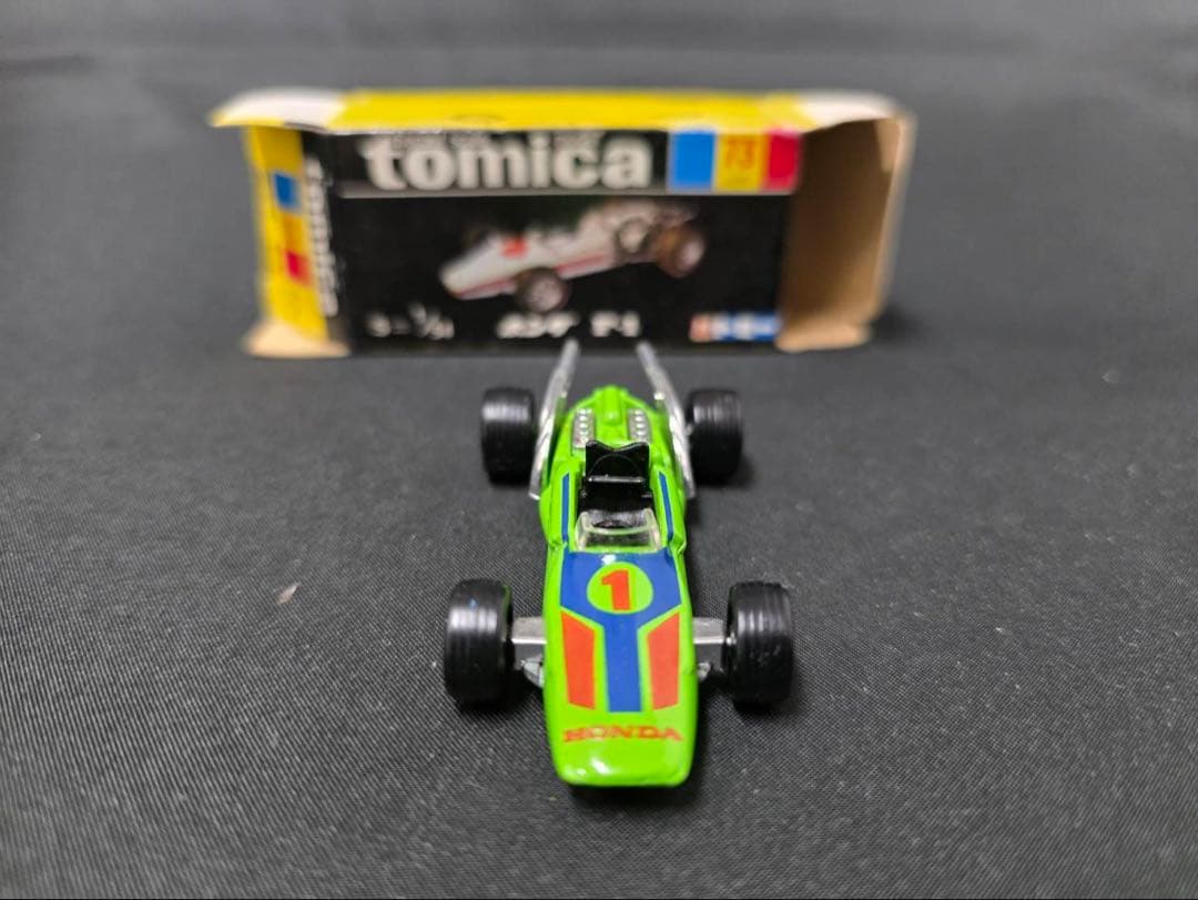 トミカ黒箱73ホンダF-1(日本製) 希少緑色。