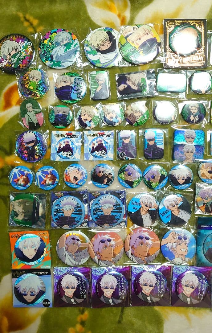 呪術廻戦　五条悟　缶バッジ、アクスタ 等 大量グッズ まとめ売り