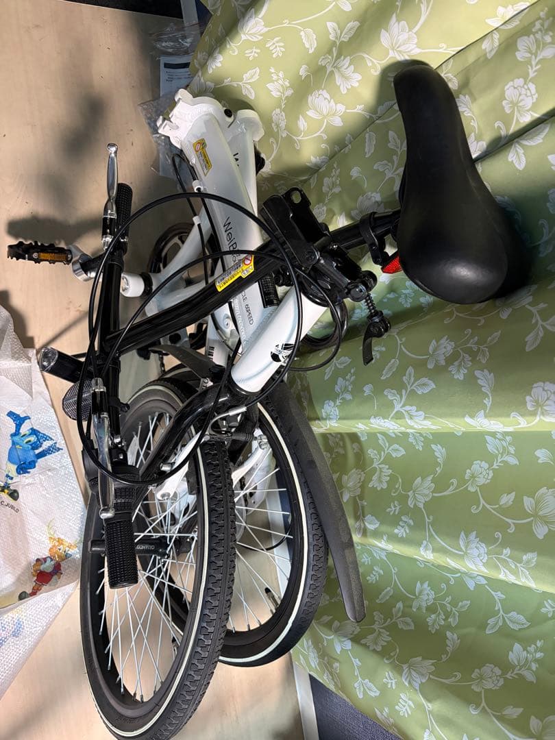 ヴァクセン 20型 折りたたみ自転車 ヴァイス（ホワイト/6段変速）