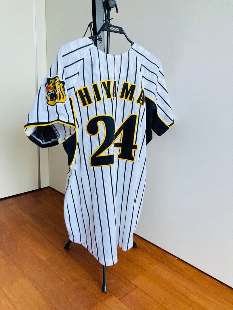 阪神タイガース ユニフォーム　桧山進次郎　桧山　M 刺繍　ホーム　阪神公認　公式