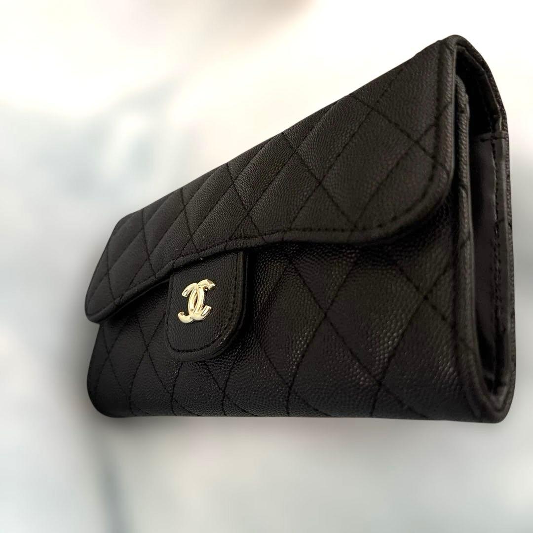 CHANELノベルティ 財布　カードケース　ケース　ブラック　黒　ゴールド