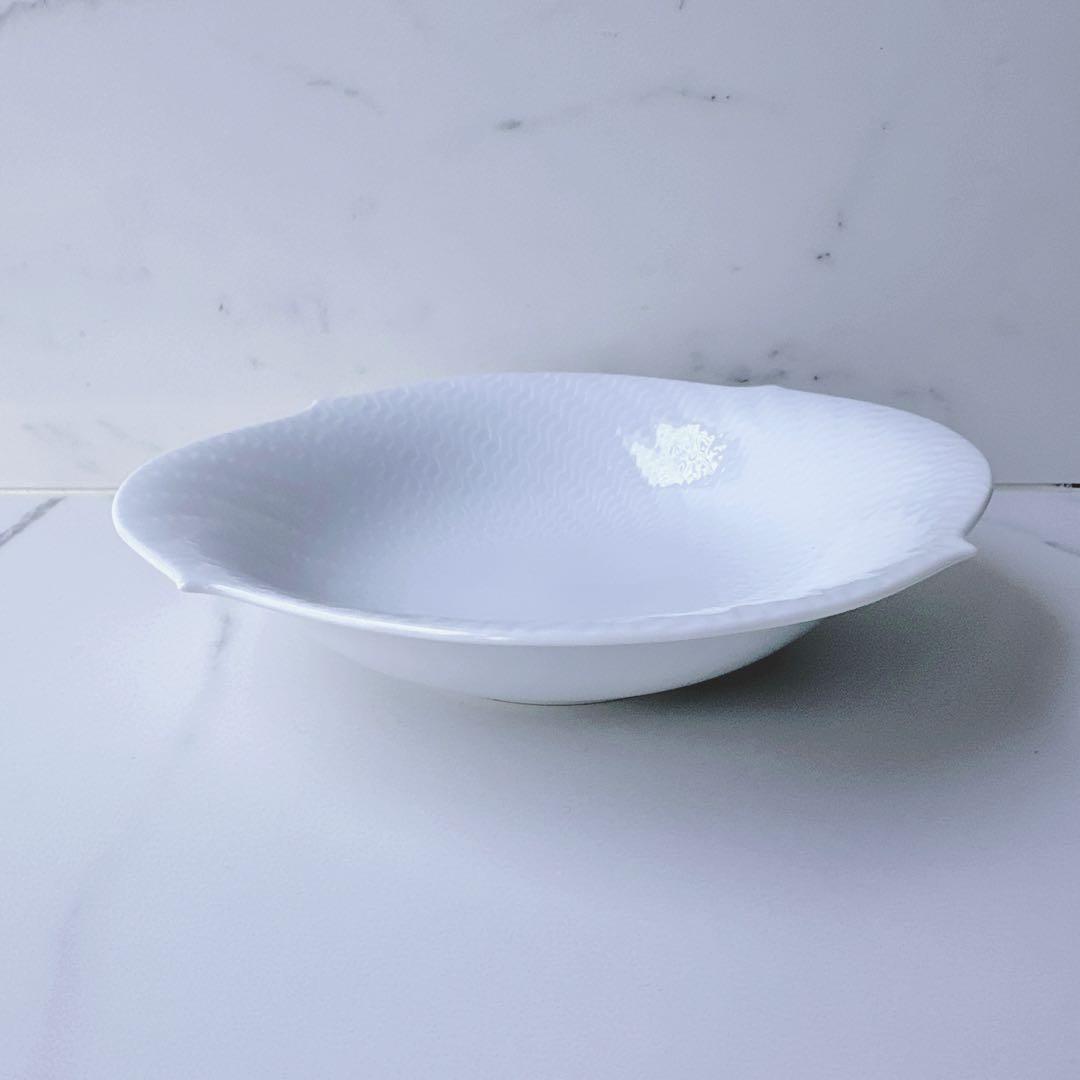 【新品・箱付き】 MEISSEN マイセン 波の戯れ サラダディッシュ 深皿 白