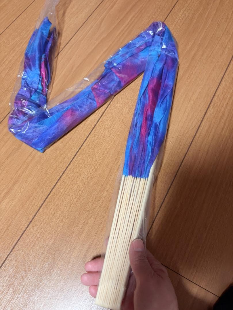 【新品】ビッグフラッターファンベール★シルク100％右手のみ★青紫ピンクタイダイ