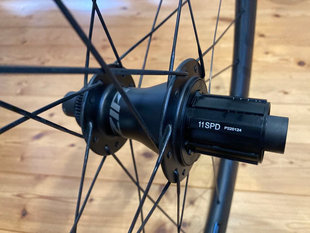 Zipp 303 Firecrest チューブレス　ディスクホイール
