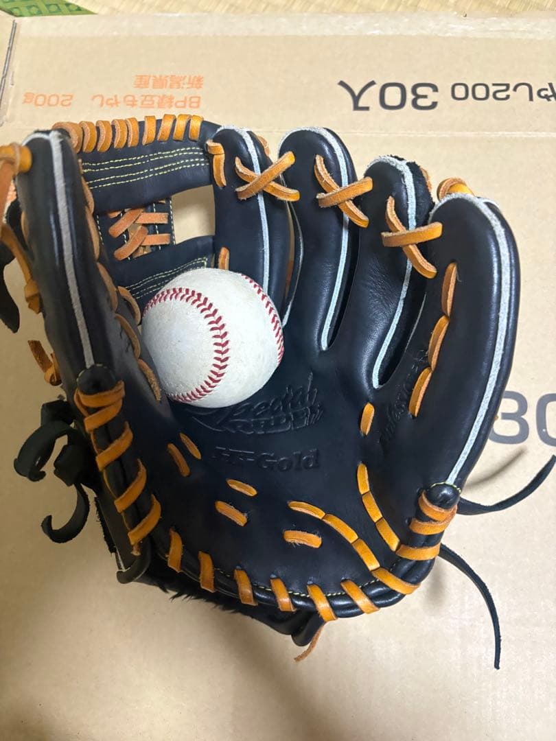 Hi Gold 軟式グローブ内野手用