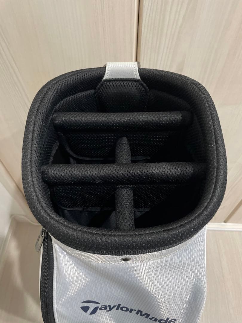 【未使用品】定価26400円 TaylorMade ゴルフバッグ・キャディバッグ
