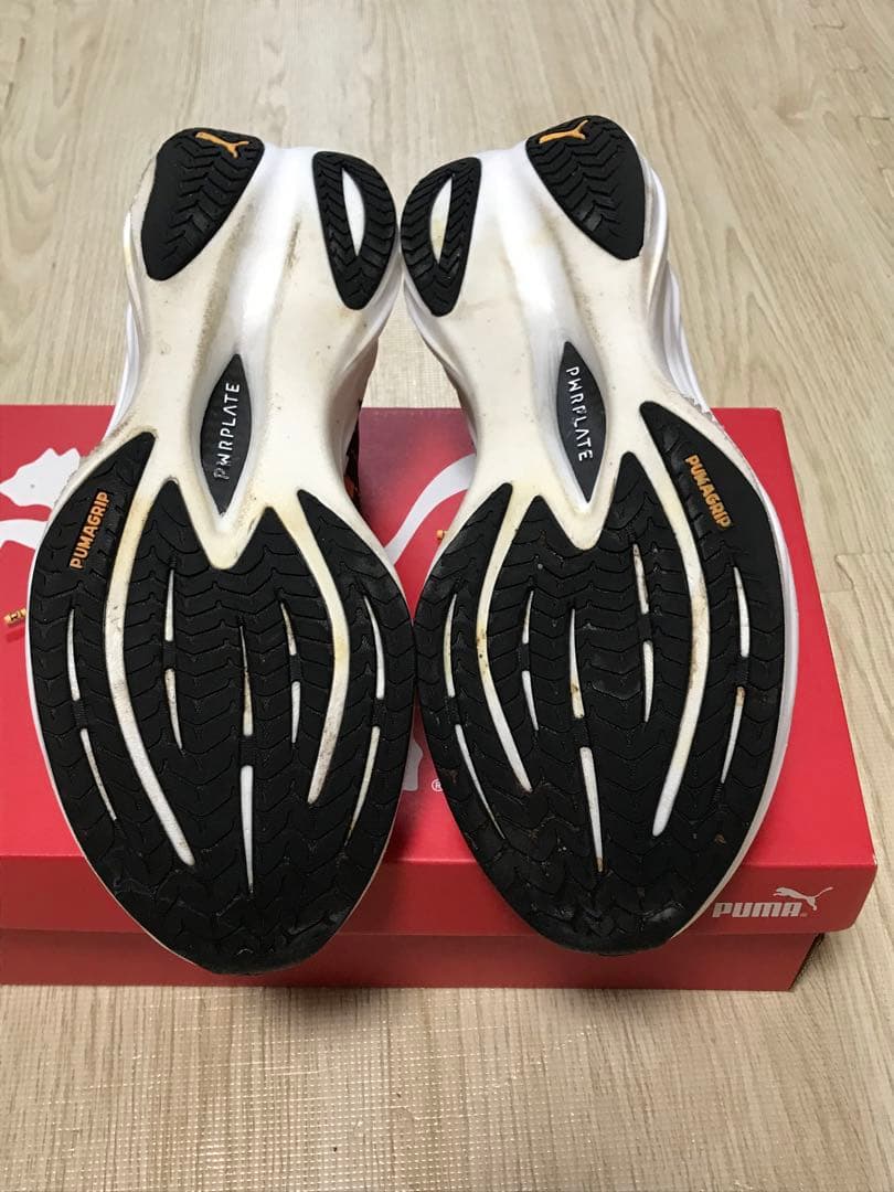 PUMA ディヴィエイトニトロ3 25.5cm