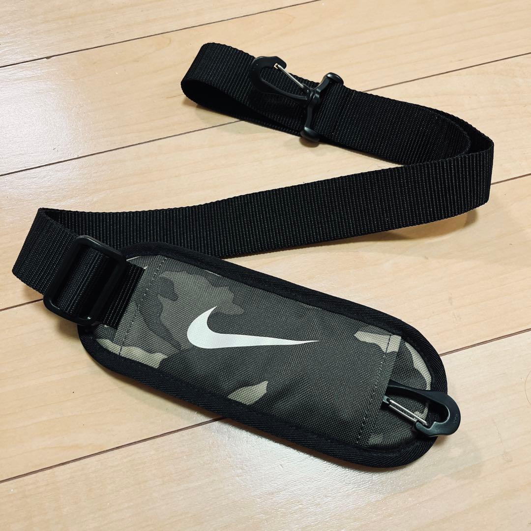 ナイキ ゴルフ 美品 ボストンバッグ ショルダーバッグ 迷彩 カモフラ NIKE