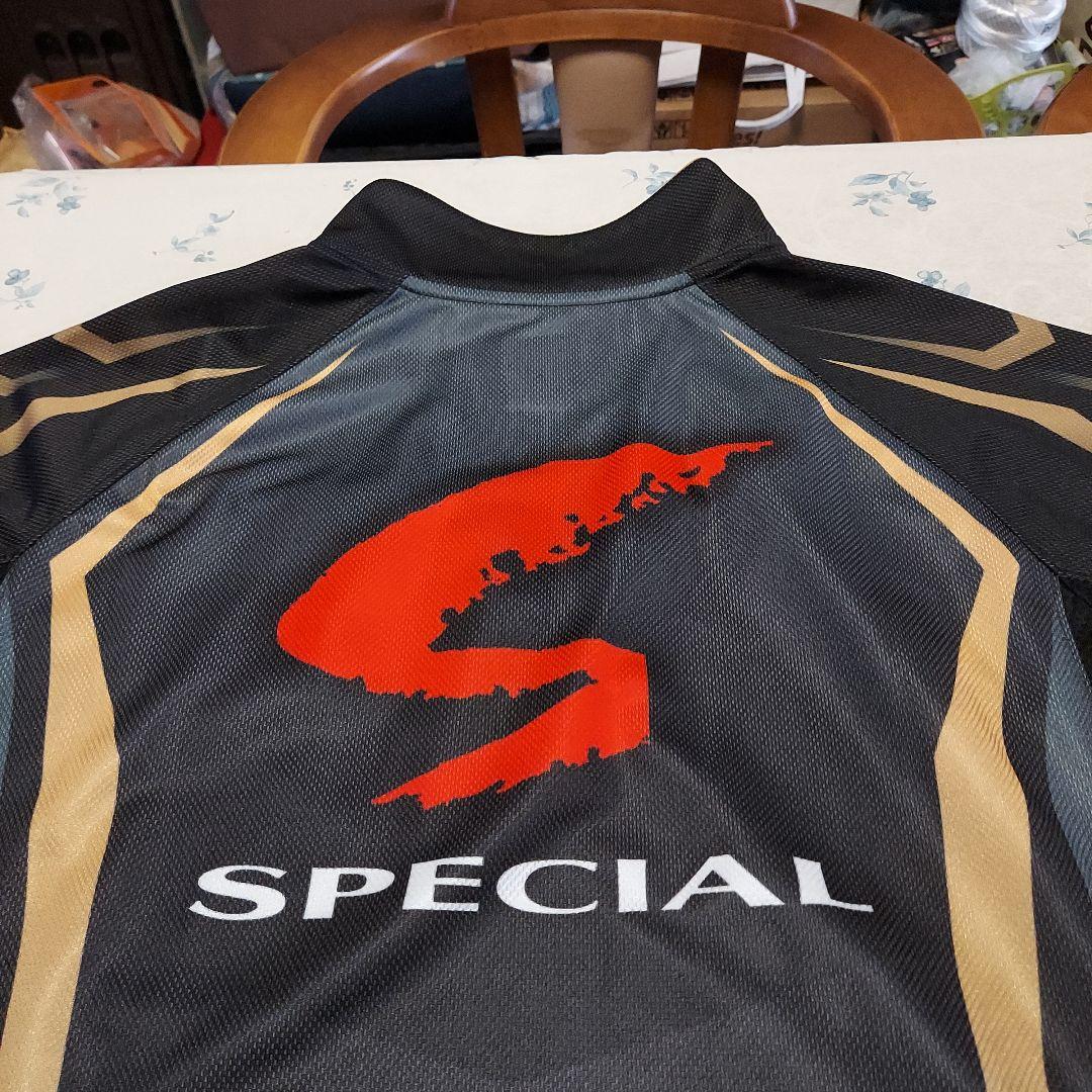 Daiwa SPECIAL ハーフジップウェア 黒/金