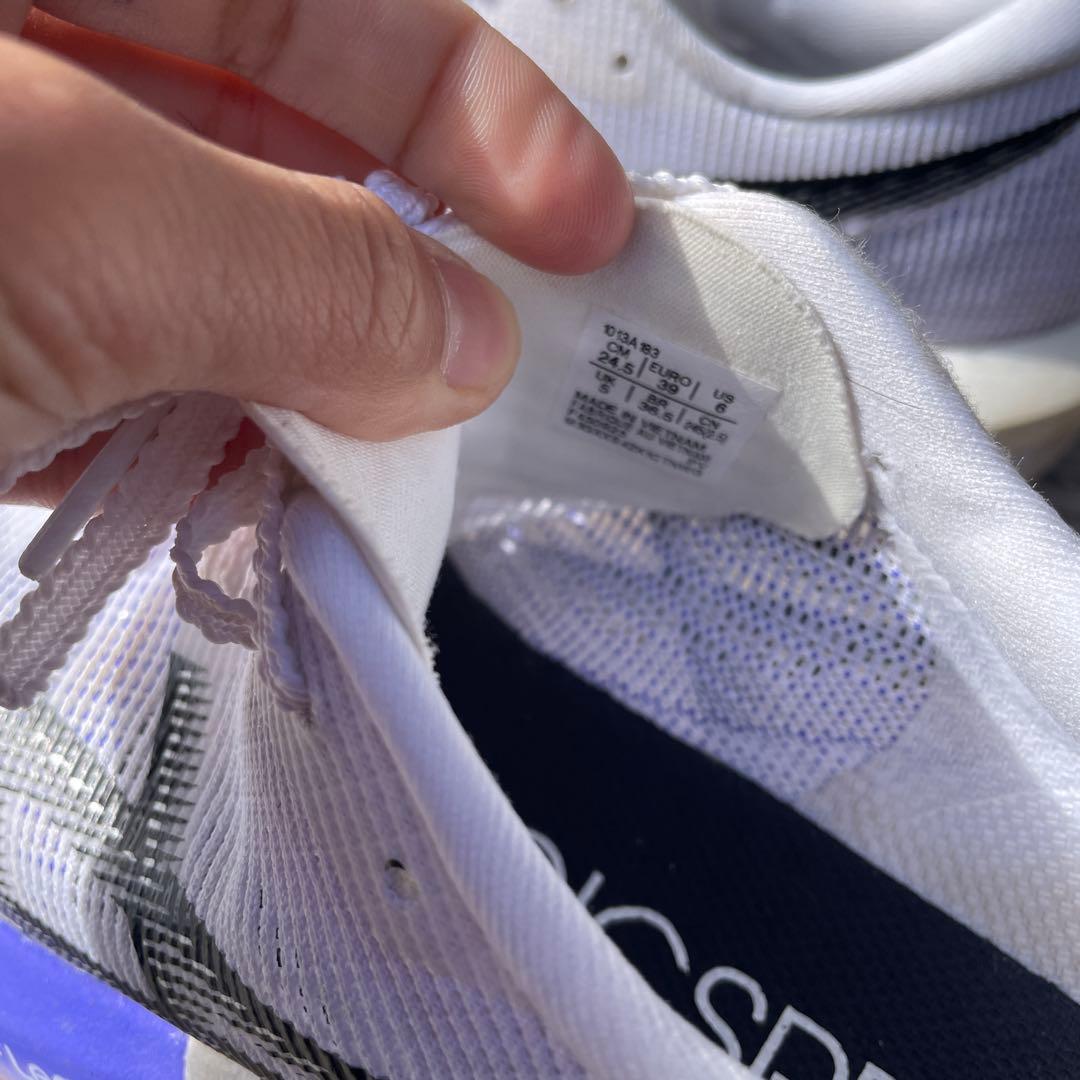 ASICS マジックスピード５