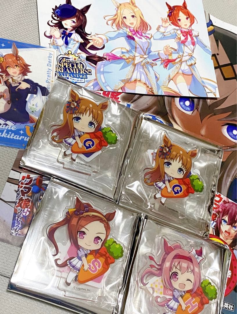 ウマ娘 キーホルダー アクスタ チラシ カード