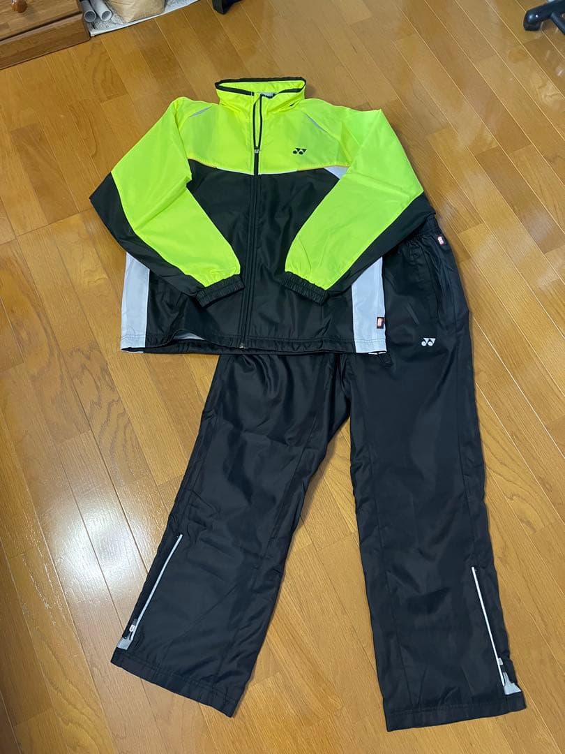 ヨネックス ウィンドブレーカー上下　メンズMサイズ