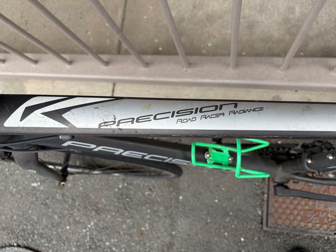グレー ロードバイク Shimano 105