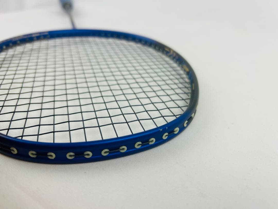 YONEX バドミントンラケット　NANOFLARE200 4UG5 ナノフレア