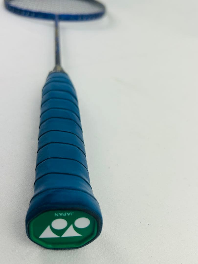 YONEX バドミントンラケット　NANOFLARE200 4UG5 ナノフレア