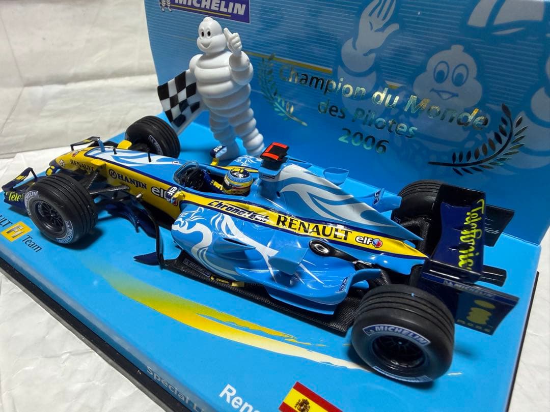 ミニチャンプス　ルノーR26 ミシュランボックス　アロンソ　未使用　希少