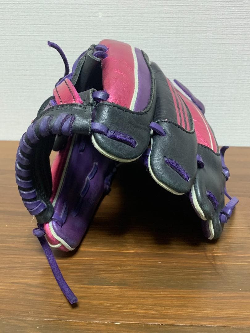 [アディダス] メタリックカラー トリプルXXXウェブ 軟式グローブ