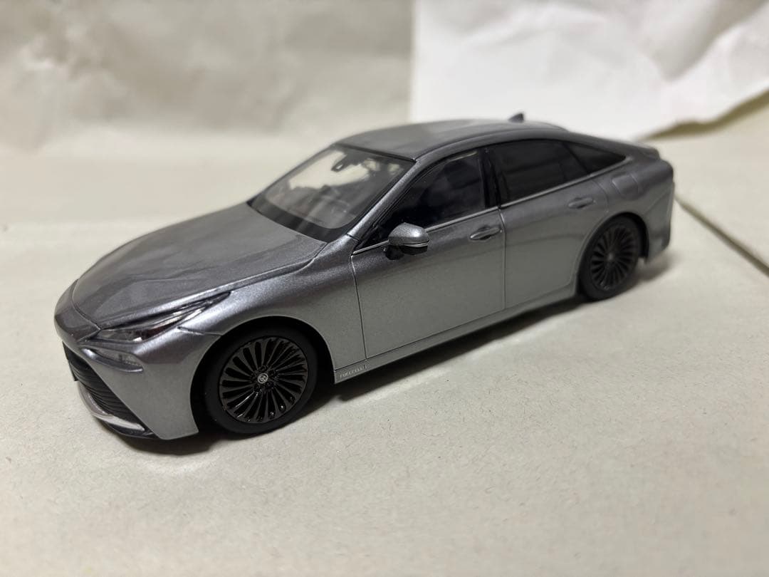 MIRAI ミライ　ミニカー　プレシャスメタル　専用箱付き
