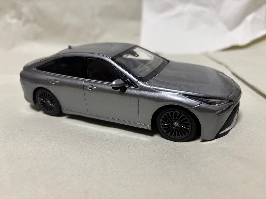 MIRAI ミライ　ミニカー　プレシャスメタル　専用箱付き