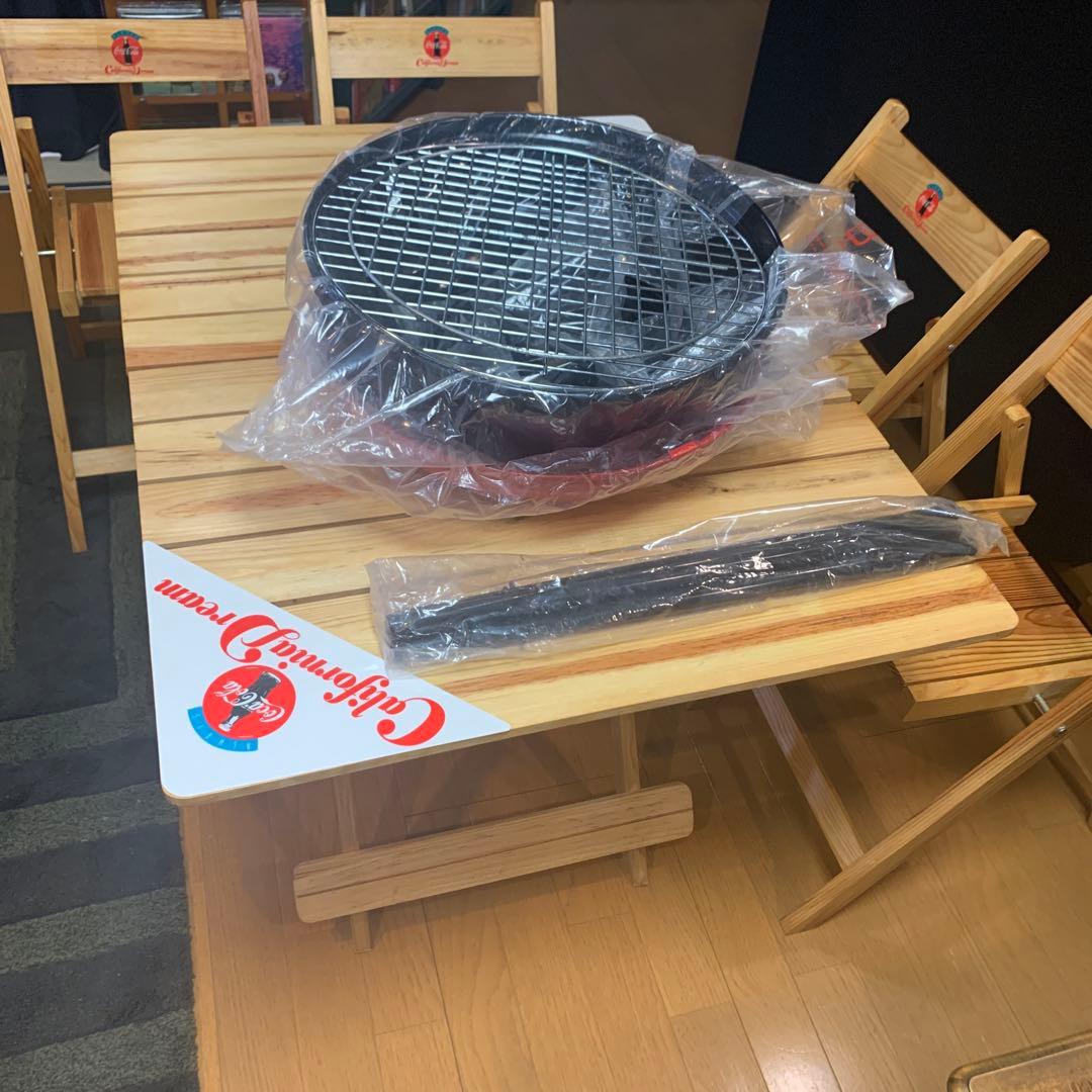 コカコーラ:バーベキューセット&(木製折りたたみテーブルと椅子４脚)