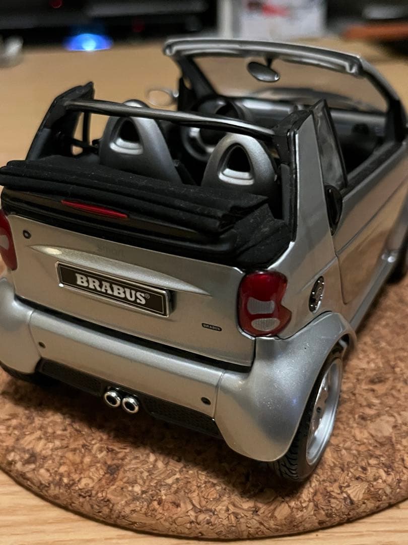 KYOSHO ミニカー：スマート フォーツー カブリオ ブラバス