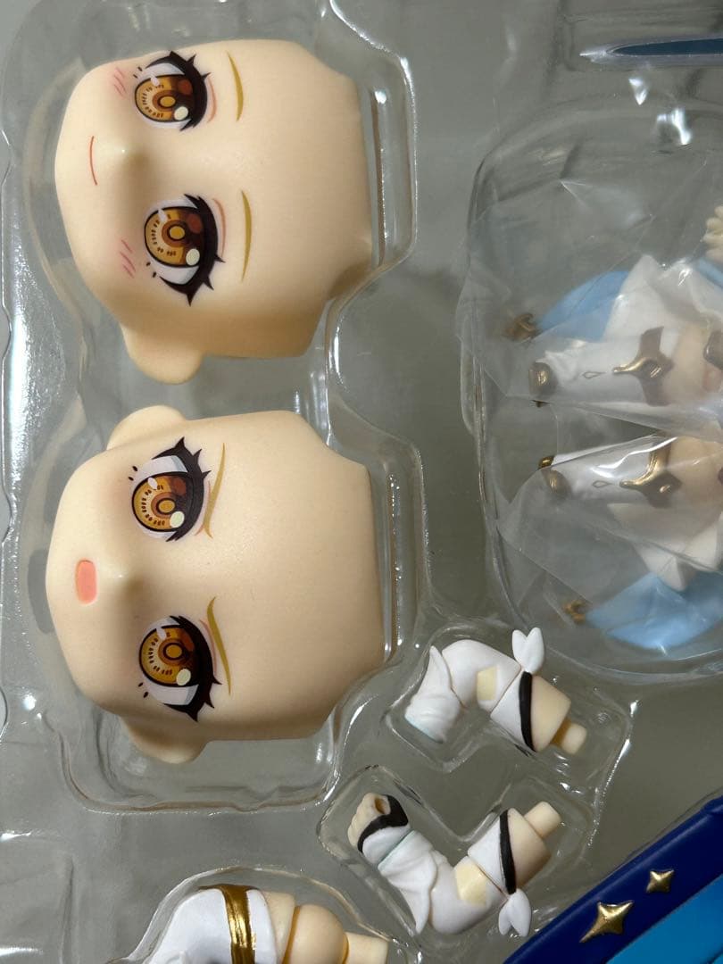 L*n様 原神 蛍 ねんどろいど イーゼル付き