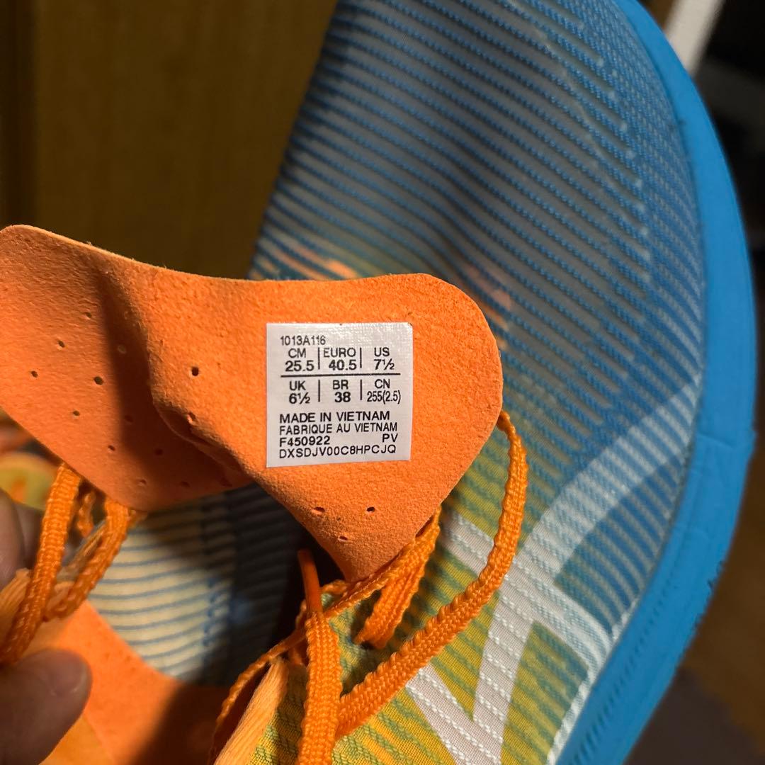 ASICS メタスピードエッジ　25.5cm