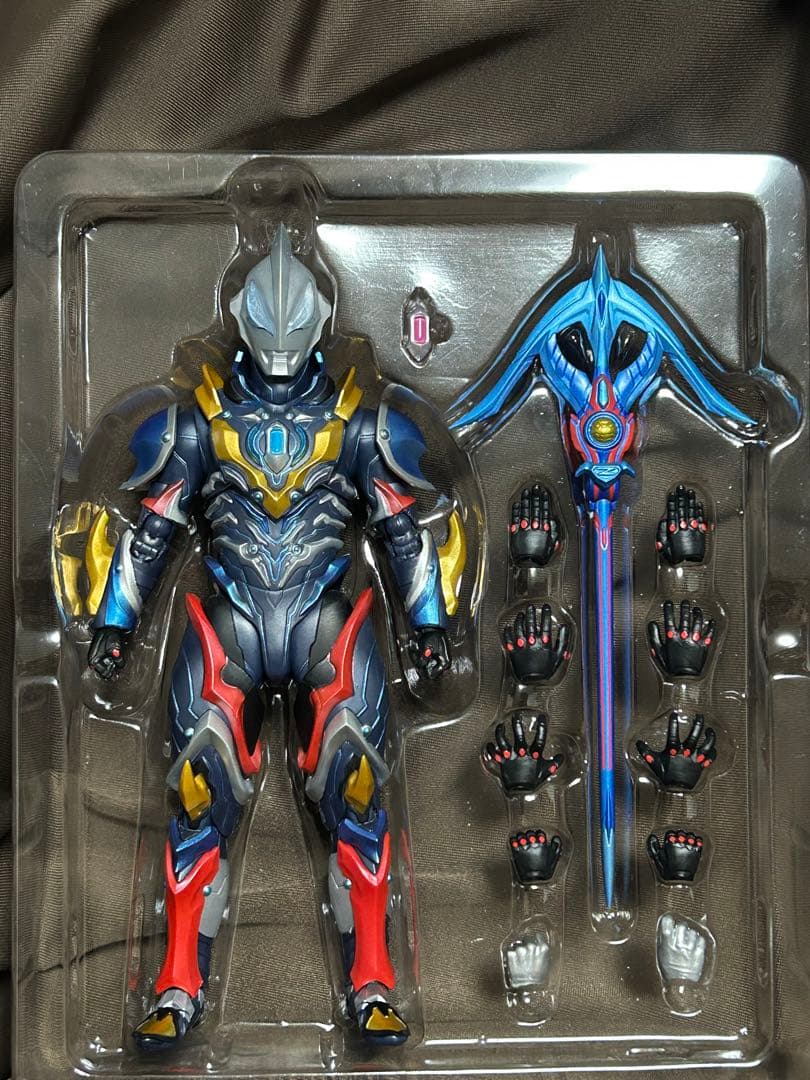 【訳アリ】S.H.Figuarts ウルトラマンジード ギャラクシーライジング