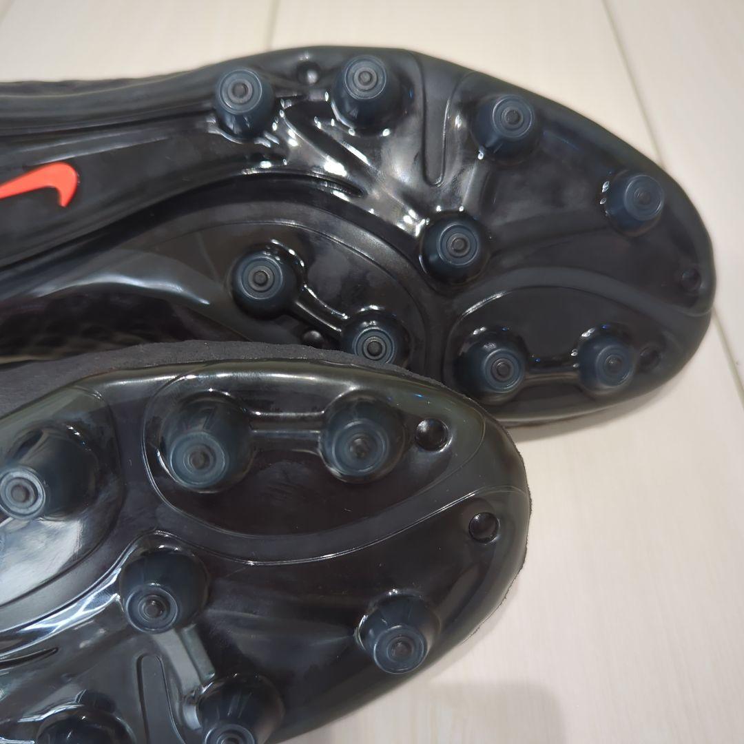 Nike サッカーシューズ ブラック/レッド