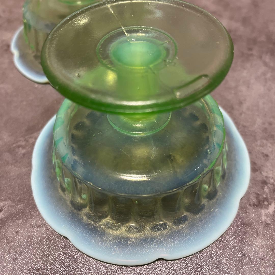 ♠氷コップ2客セット♠乳白色♠プレス♠大正ロマン♠氷鉢ペア♠アイスコップ♠