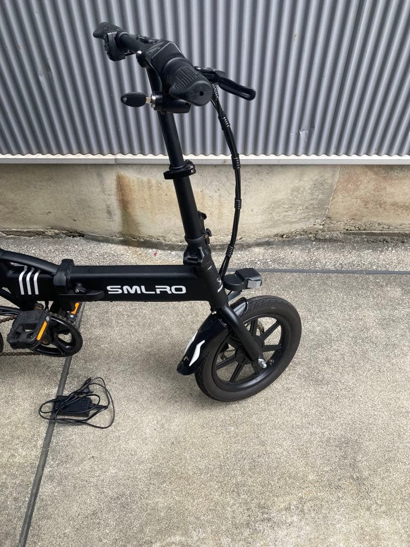 ジャンク品 折り畳み 電動アシスト自転車 モペット SMLRO ブラック