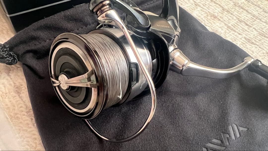 DAIWA 24CERTATE LT4000-CXH 美品