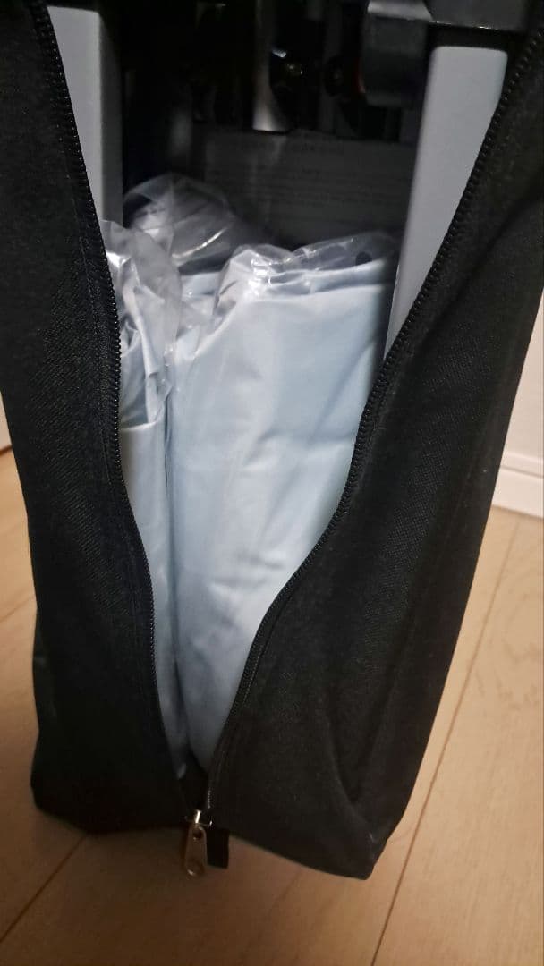 新品未使用 Coleman インスタントバイザーシェードM＋ UVPROシルバー