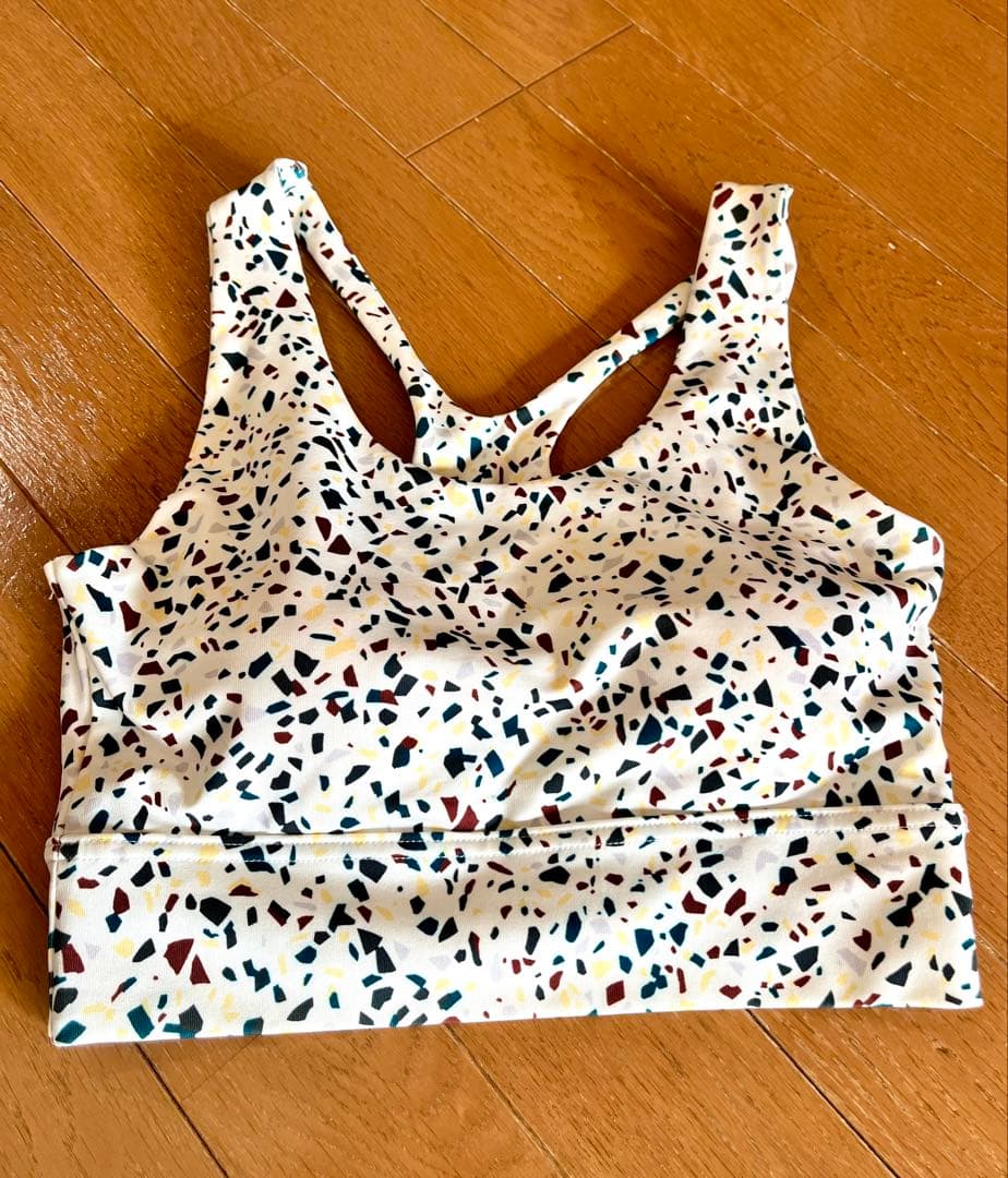 【美品】emmi yoga ブラトップとレギンスセット