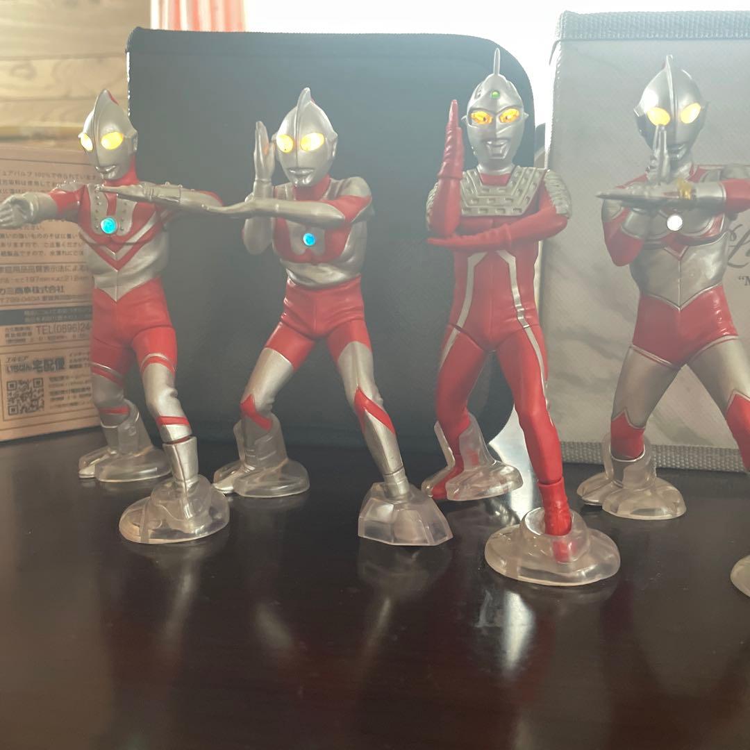 アルティメットルミナス　ウルトラマン　全8種セブン　タロウ　レオ