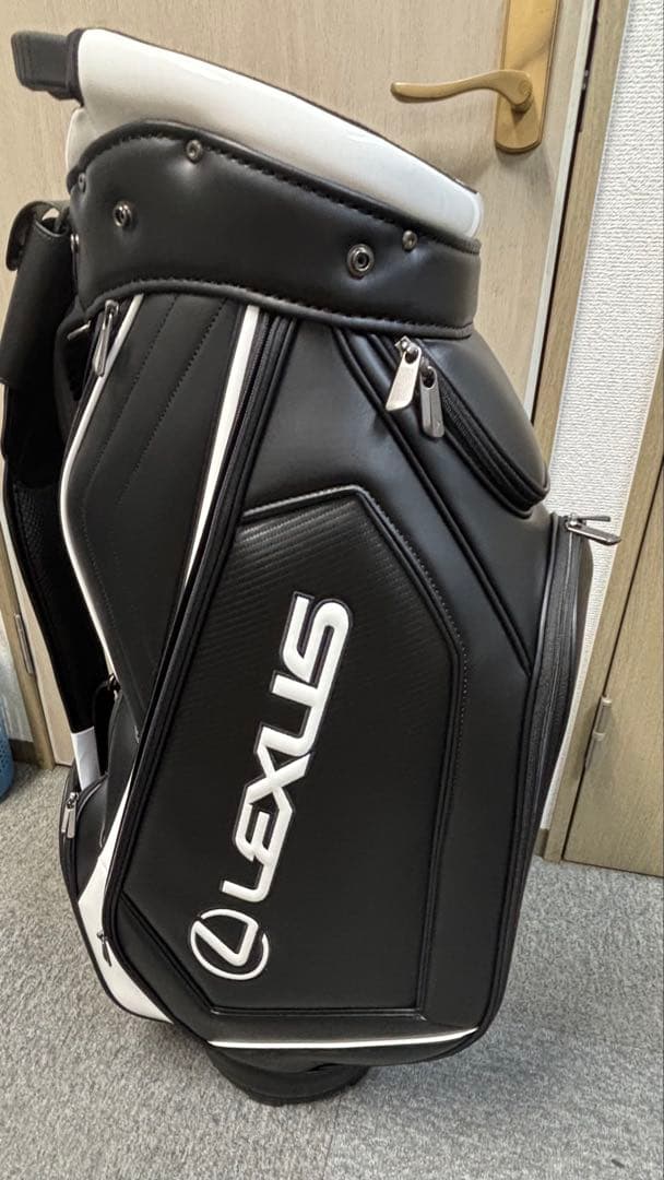 値下げ‼️新品⭐︎非売品 最新LEXUS キャディバッグ ブラック/ホワイト