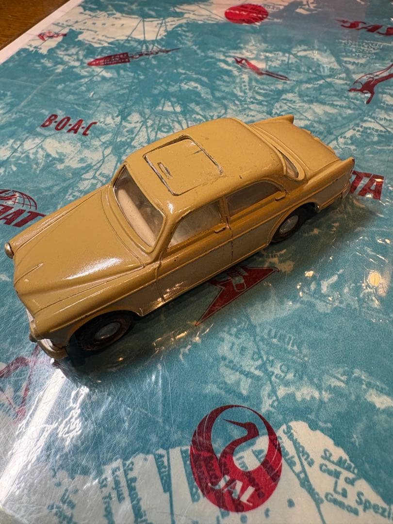 スポットオン　ボルボ122s 1/42 spot-on
