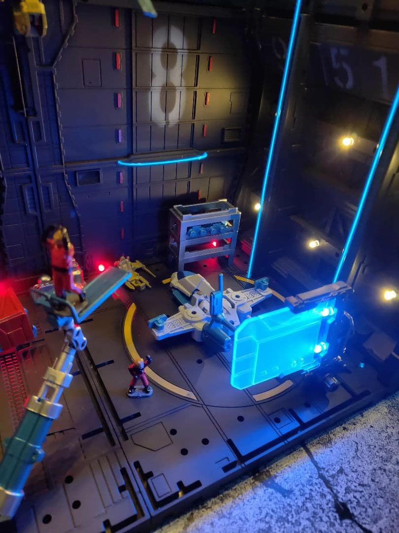 LED付きアクションフィギュアディスプレイケース
