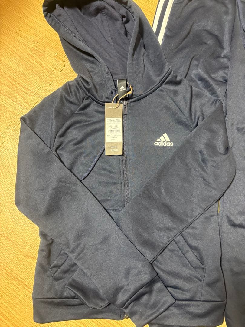 【新品未使用】adidas ジャージ　上下セット　レディース　Lサイズ①