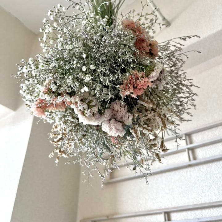 かすみ草フライングブーケ