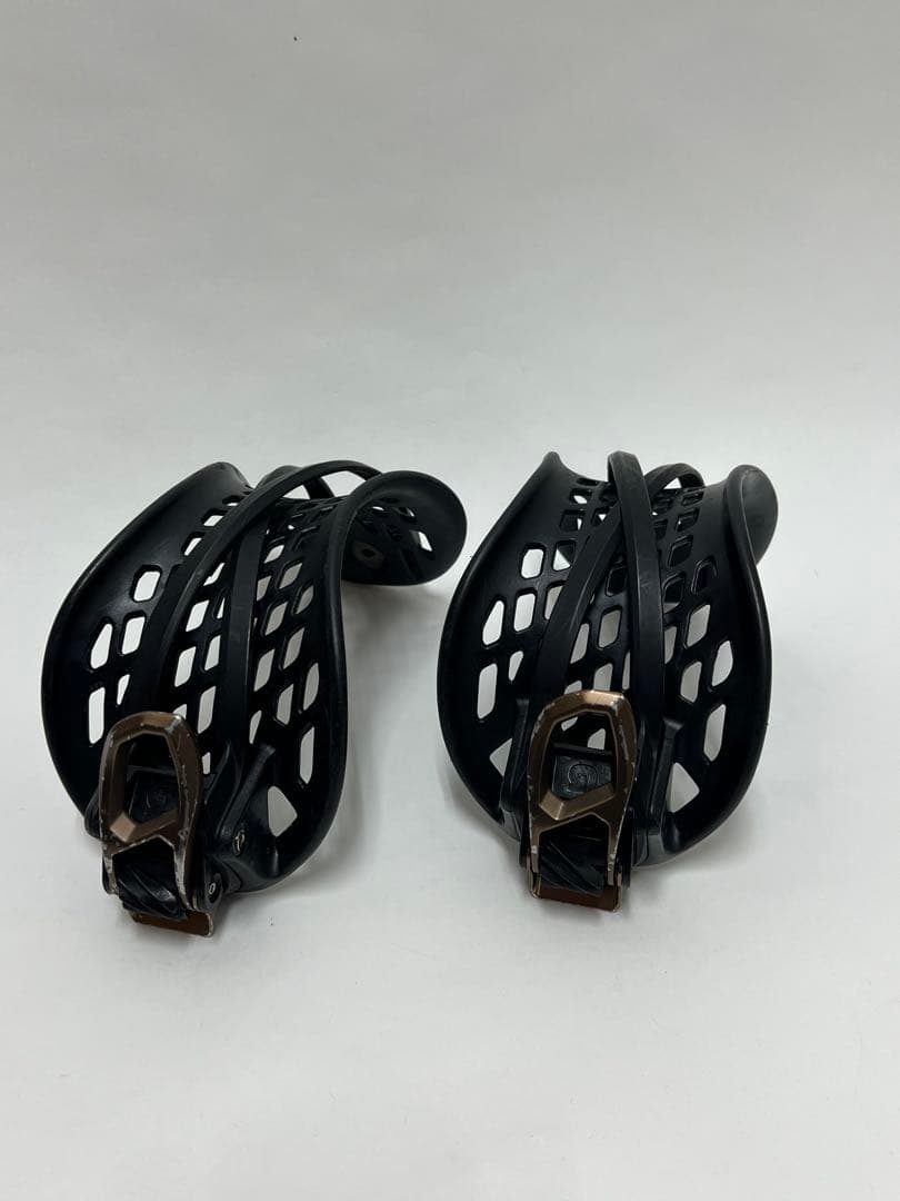 BURTON バートン アンクルストラップ　左右　Mサイズ ダブルテークバックル