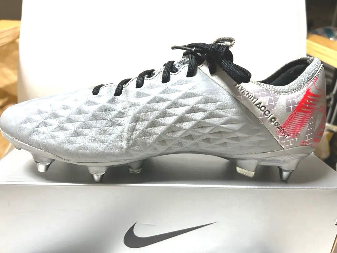 上級者用【超美品トップモデル】NIKEナイキティエンポレジェンド8 エリートSG