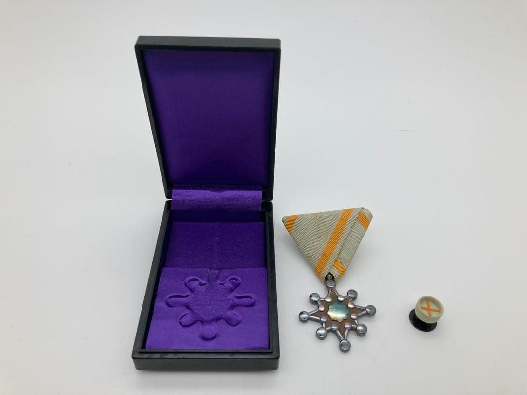 勲章　勲七等瑞宝章 ケース付き 美品